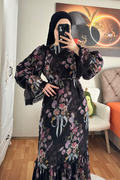 Modam Afra - Çiçek Desenli Siyah Şifon Elbise (1)