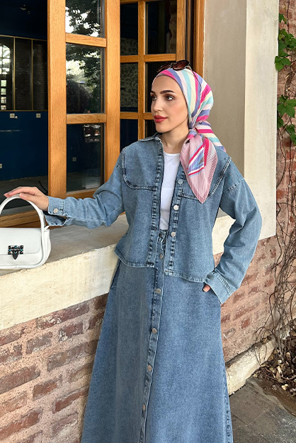 Düğmeli Detaylı Etekli Mavi Denim Takım